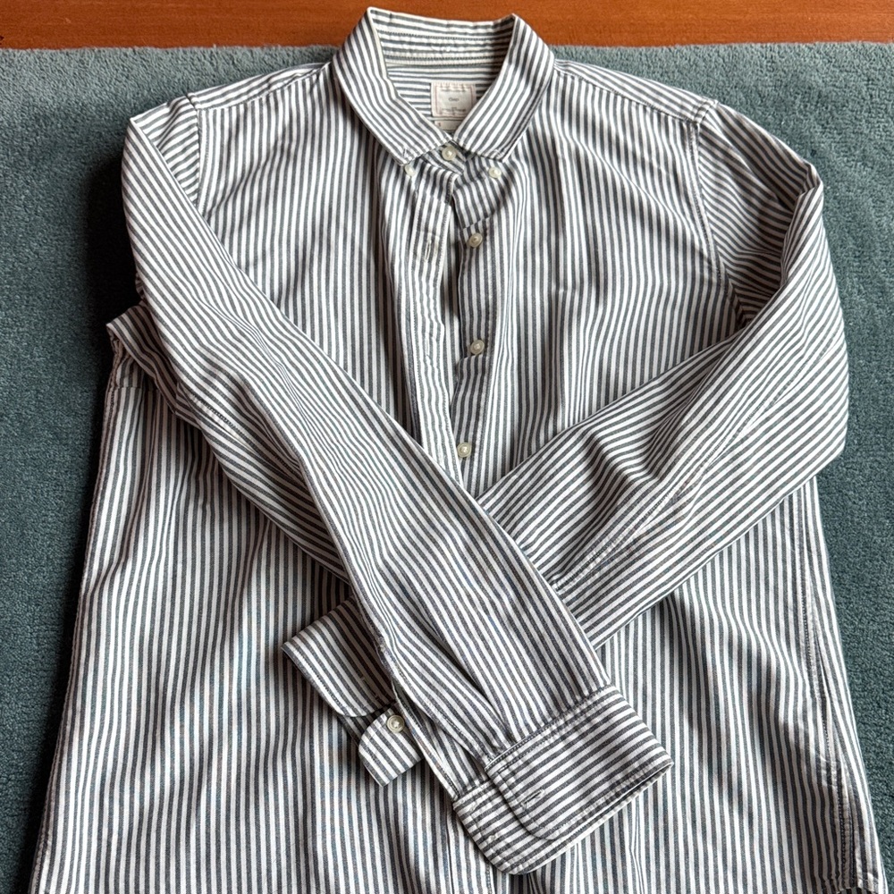 GAP Grey and White Striped Casual Shirt